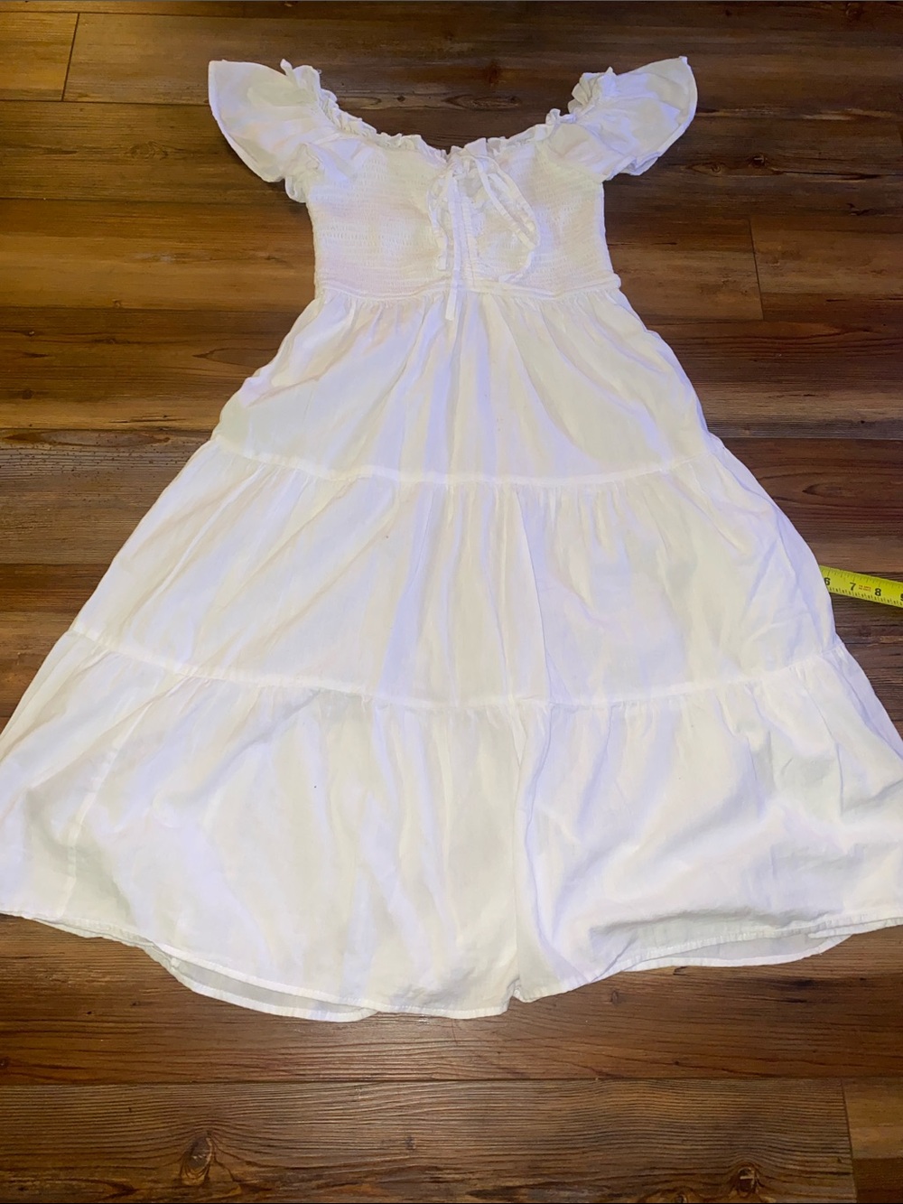 White Off-Shoulder Tiered Midi Dress with Ruffle Sleeves   (ac)
